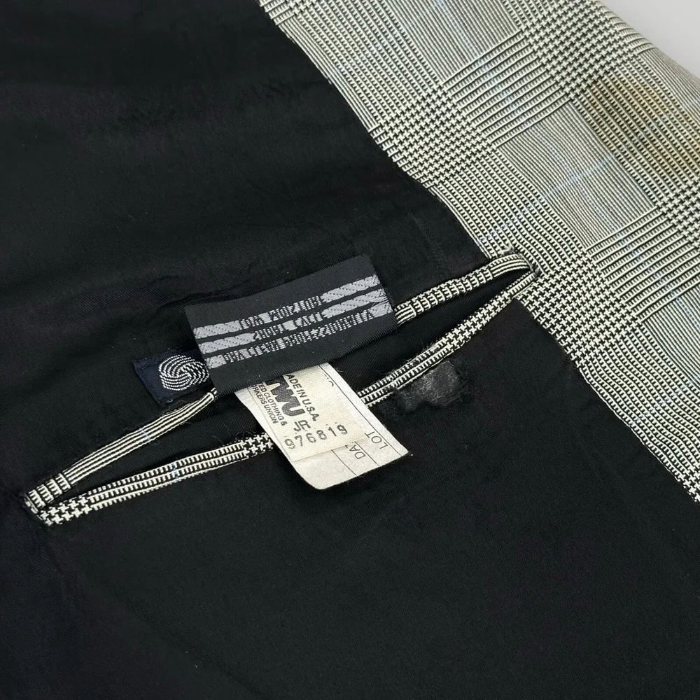 VTG Burberrys Sport Coat Mens Size 42 R Black White Plaid Window‎ Pane Wool USA